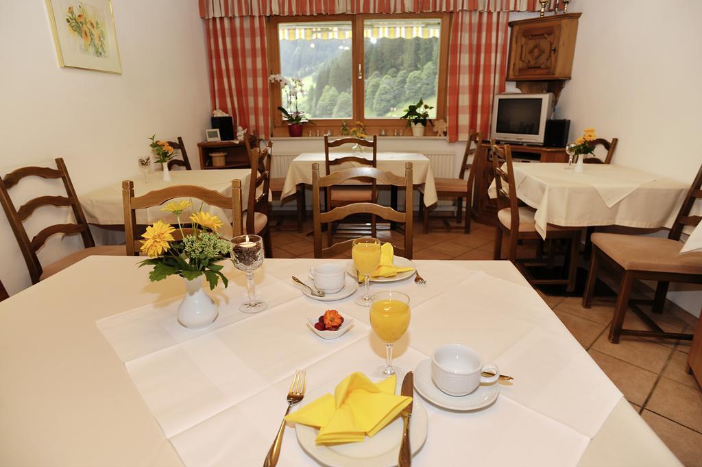 Haus Schoenlechner Homestay Gaschurn